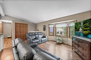 1142 Parkview Ln, Eagan, MN 55123 - Photo 13