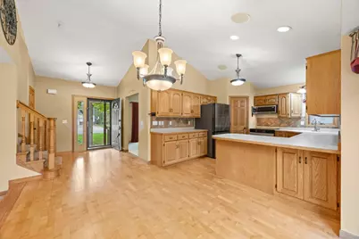 38308 Golden Oaks Trail, North Branch, MN 55056 - Photo 11