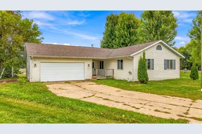 410 Camelia Drive, Clayton, WI 54004 - Photo 3