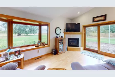 54732 110th Street, Wells, MN 56097 - Photo 3