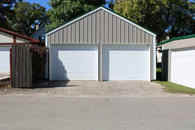 820 Horace Avenue N, Thief River Falls, MN 56701 - Photo 7