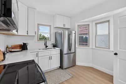 1100 Montana Avenue W, Saint Paul, MN 55108 - Photo 11