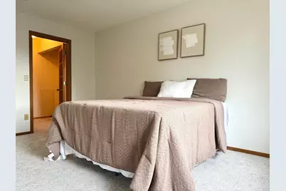 2023 Parkside Drive, Saint Paul, MN 55119 - Photo 9