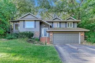 762 Elrene Ct, Eagan, MN 55123 - Photo 25