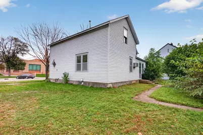 423 N Ash Street, Chaska, MN 55318 - Photo 3