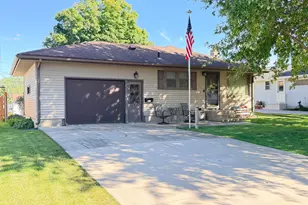 514 4th Ave SE, Stewartville, MN 55976 - Photo 1