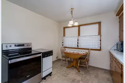443 Harrison Avenue, North Mankato, MN 56003 - Photo 9