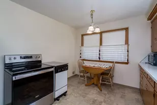 443 Harrison Ave, North Mankato, MN 56003 - Photo 9