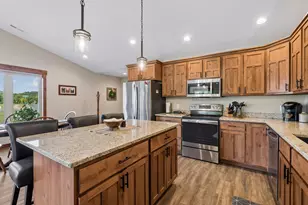 184 Steelhead Dr, River Falls, WI 54022 - Photo 5