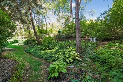 145 Edgewood Court, Wayzata, MN 55391 - Photo 23