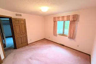 1928 Linda Ln, Saint Cloud, MN 56301 - Photo 9