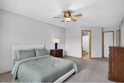 17679 Hackberry Court, Eden Prairie, MN 55347 - Photo 21