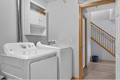 17679 Hackberry Court, Eden Prairie, MN 55347 - Photo 25