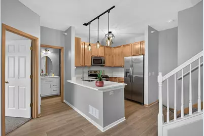 17679 Hackberry Court, Eden Prairie, MN 55347 - Photo 11