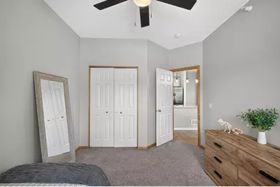 17679 Hackberry Court, Eden Prairie, MN 55347 - Photo 15