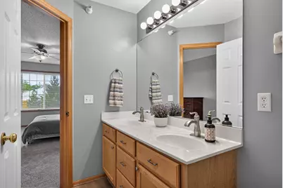 17679 Hackberry Court, Eden Prairie, MN 55347 - Photo 23