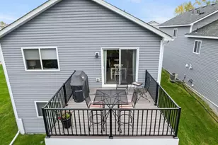 1007 Alexander Ct, Montrose, MN 55363 - Photo 5
