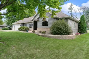 1565 Dell Pl, Owatonna, MN 55060 - Photo 55