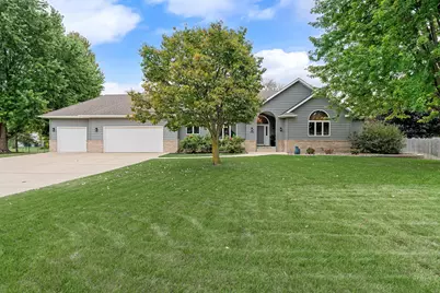 1565 Dell Place, Owatonna, MN 55060 - Photo 1