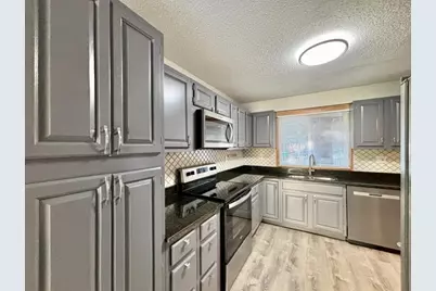 1414 W Danube Road, Fridley, MN 55432 - Photo 5