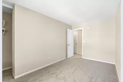 1207 Trailwood S, Hopkins, MN 55343 - Photo 17