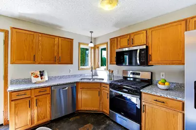 332 Orchard Parkway W, Shakopee, MN 55379 - Photo 7
