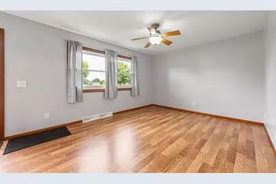 841 14th Street SE, Owatonna, MN 55060 - Photo 5