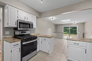 2413 W 107th St, Bloomington, MN 55431 - Photo 27