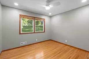 2413 W 107th St, Bloomington, MN 55431 - Photo 29