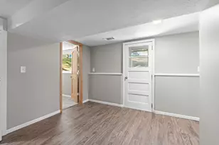 2413 W 107th St, Bloomington, MN 55431 - Photo 37