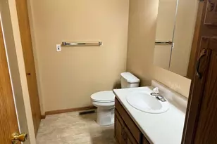 1512 S Franklin St, New Ulm, MN 56073 - Photo 11