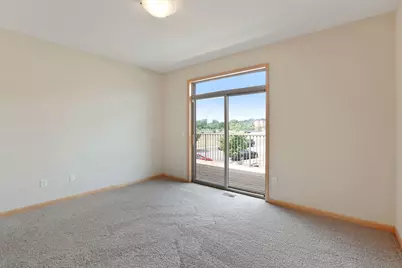 745 Victoria Street S, Saint Paul, MN 55102 - Photo 13