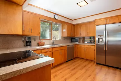 1214 W River Drive, Mankato, MN 56001 - Photo 9