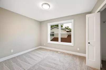 4530 Bryant Avenue N, Minneapolis, MN 55412 - Photo 17