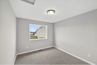 1052 E Meadowsweet Drive, River Falls, WI 54022 - Photo 13
