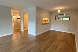 10511 Cedar Lake Rd, Minnetonka, MN 55305 - Photo 5