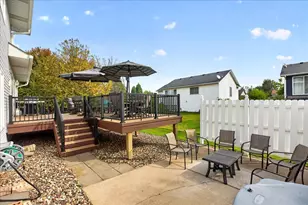 1585 Monarch St, Shakopee, MN 55379 - Photo 9