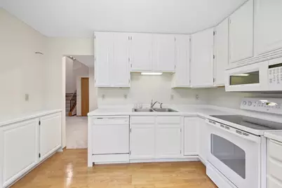 11106 Oregon Avenue S, Bloomington, MN 55438 - Photo 9