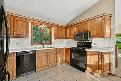 1618 Park Road, Saint Charles, MN 55972 - Photo 11