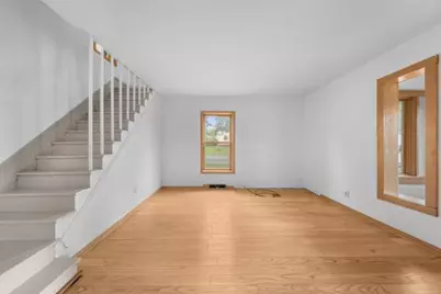 421 Lewis Street, River Falls, WI 54022 - Photo 5