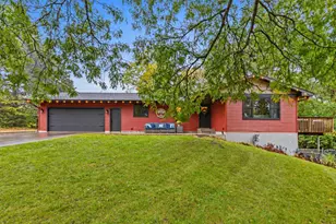 653 Deerwood Dr, Hudson, WI 54016 - Photo 1