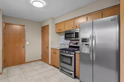 7001 Grimes Avenue N, Brooklyn Center, MN 55429 - Photo 15