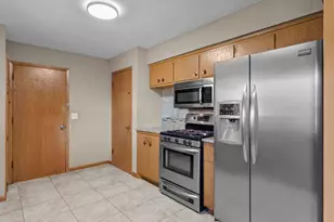 7001 Grimes Ave N, Brooklyn Center, MN 55429 - Photo 15