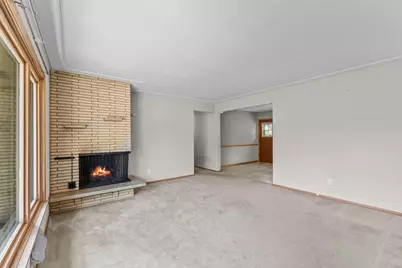 7001 Grimes Avenue N, Brooklyn Center, MN 55429 - Photo 5
