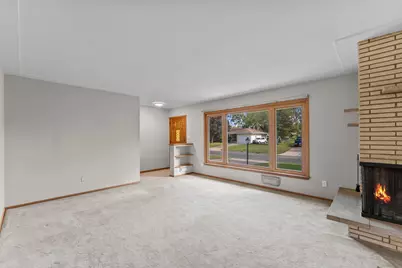 7001 Grimes Avenue N, Brooklyn Center, MN 55429 - Photo 9