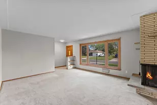 7001 Grimes Ave N, Brooklyn Center, MN 55429 - Photo 9