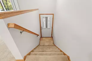 11212 Kinsley St, Eden Prairie, MN 55344 - Photo 3