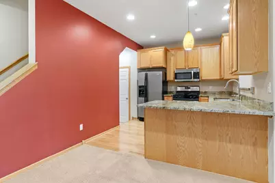 11212 Kinsley Street, Eden Prairie, MN 55344 - Photo 11