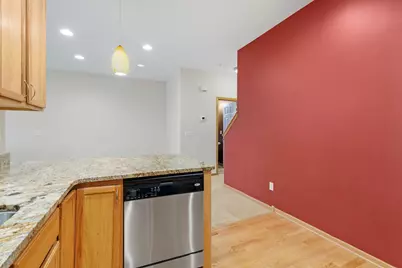 11212 Kinsley Street, Eden Prairie, MN 55344 - Photo 15