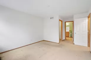 11212 Kinsley St, Eden Prairie, MN 55344 - Photo 23